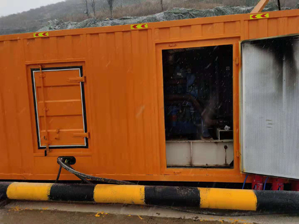 灵山发电机出租 柴油发电机组电压低报警怎么办？